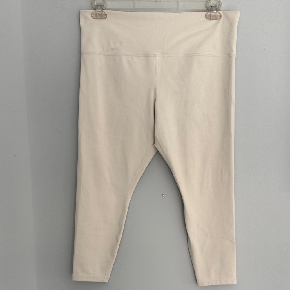 Athleta Cream Ultra Rise Elation 7/8